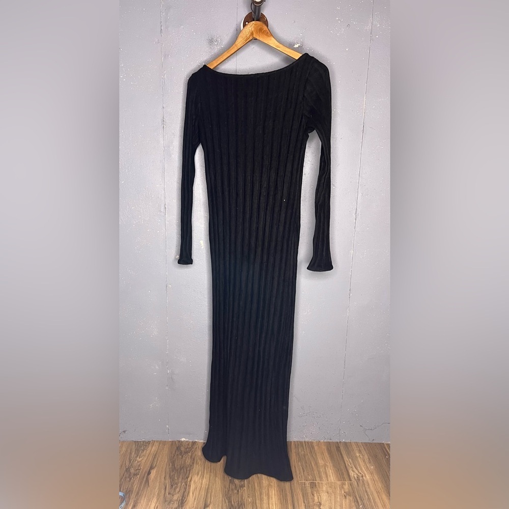 Marcella - Penelope Long Sleeve Rib Maxi Sweater Dress (Medium) - Picture 6 of 10